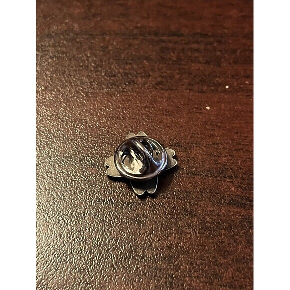 McDonald’s 25th Anniversary Atom Employee Lapel Hat Pin - Picture 3 of 3